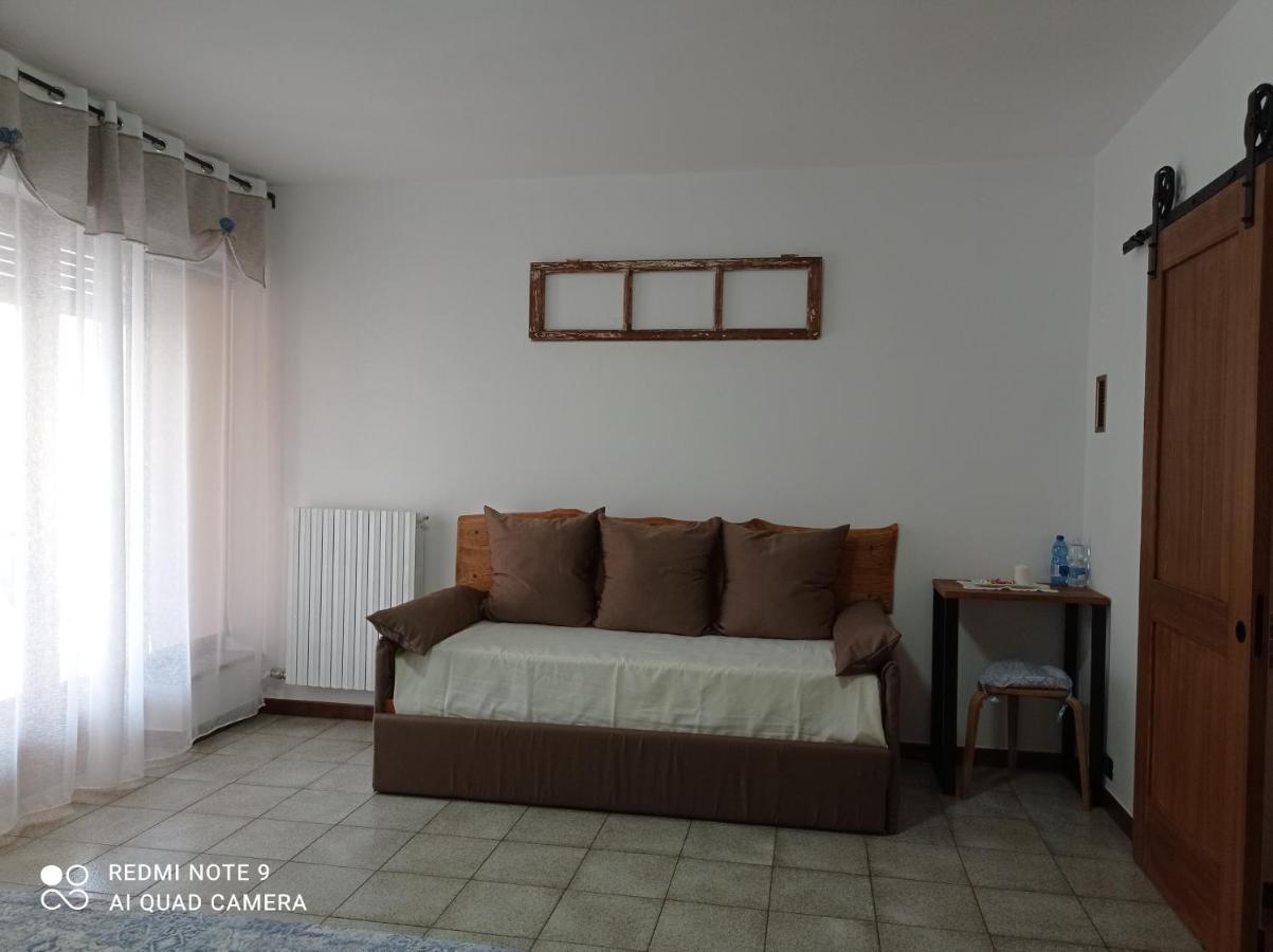 Apartamento Il Giardino Segreto Beura Exterior foto
