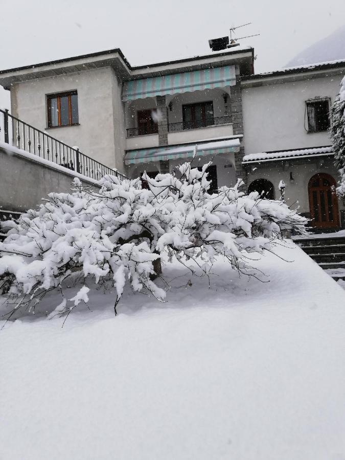 Apartamento Il Giardino Segreto Beura Exterior foto