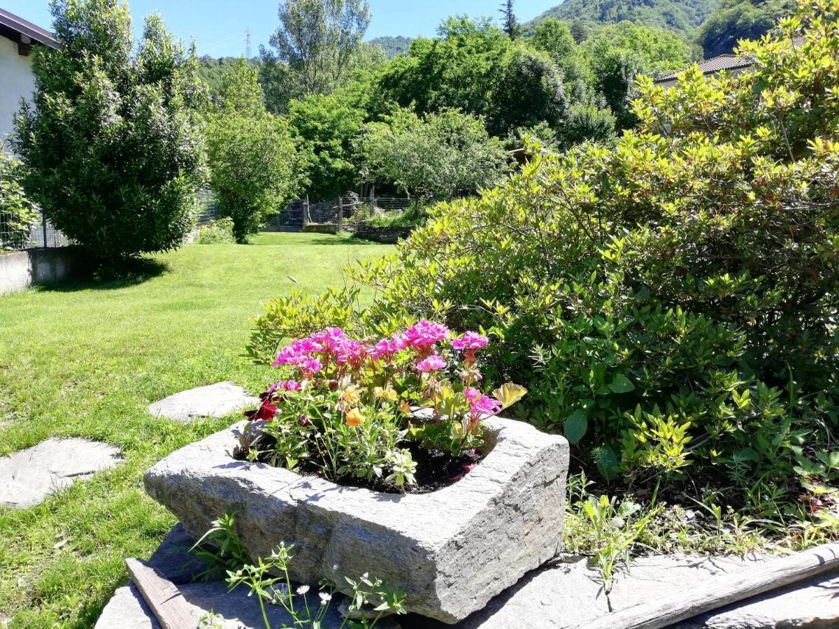 Apartamento Il Giardino Segreto Beura Exterior foto